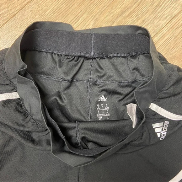 Adidas Climate  Workout Shorts Size S - Picture 4 of 8